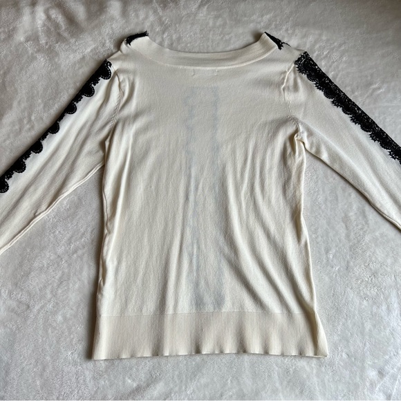 7th Avenue brand white with black lace dress top, size medium - Picture 3 of 4